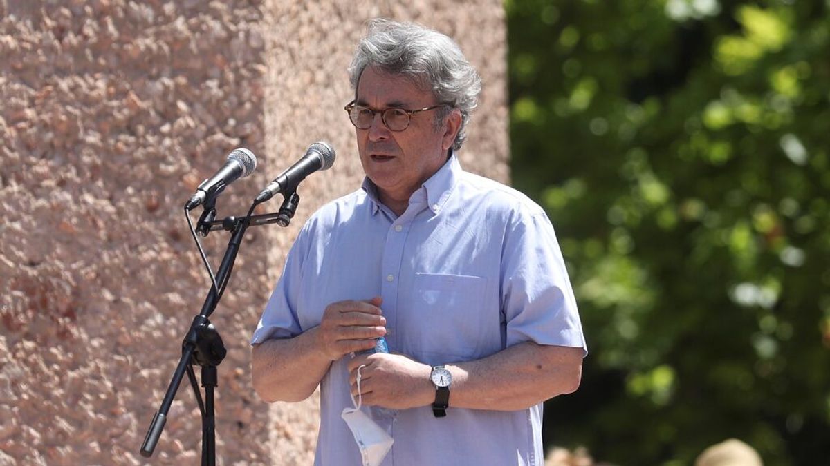 El discurso del escritor Andrés Trapiello en la concentración de Colón contra los indultos El discurso del escritor Andrés Trapiello en la concentración de Colón contra los indultos