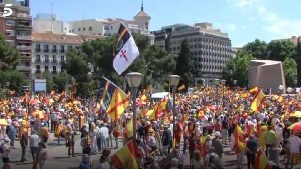 Concentración en Colón contra los indultos a presos independentistas