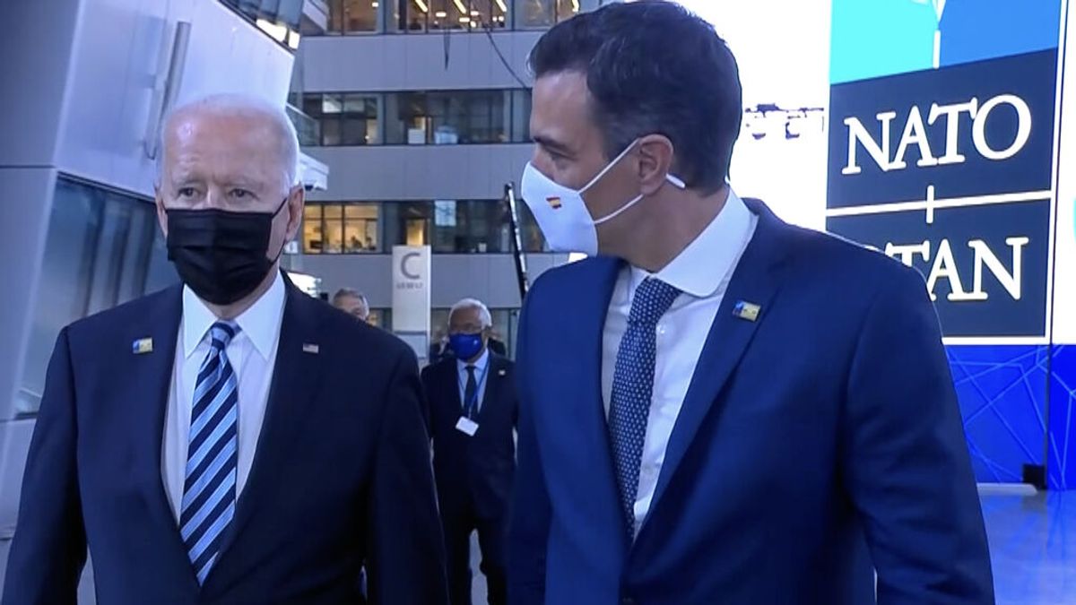 "Ha durado menos que la república catalana": las redes enjuician con humor y críticas el encuentro Sánchez-Biden "Ha durado menos que la república catalana": las redes enjuician con humor y críticas el encuentro Sánchez-Biden