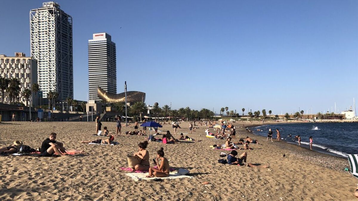 Dos hombres mueren ahogados en playas de Barcelona y Badalona