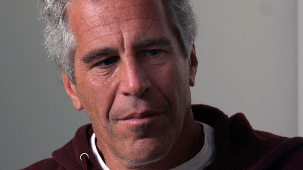 Una Víctima De Jeffrey Epstein Reclama 500 Millones De Dólares Por La Enfermedad ósea Derivada 