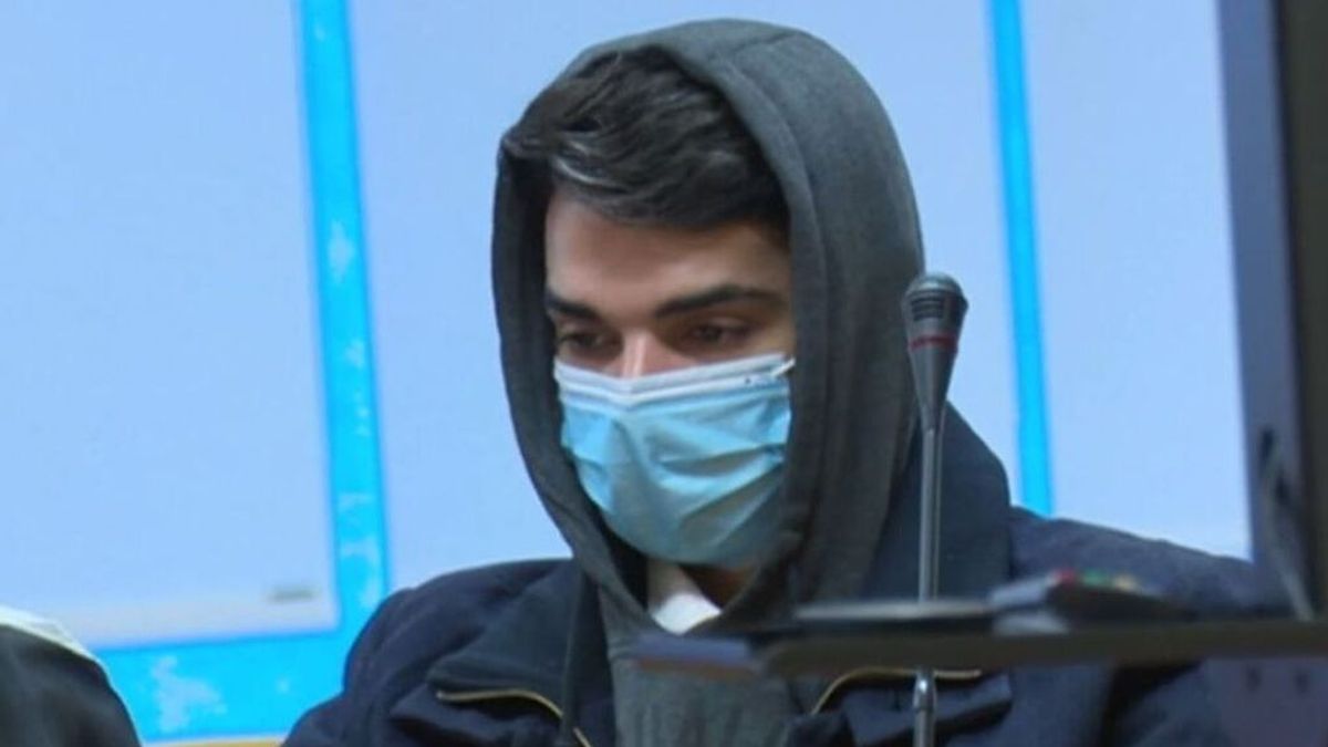 Quince años y cinco meses de cárcel al ‘caníbal de Ventas’ que se comió a su madre Quince años y cinco meses de cárcel al ‘caníbal de Ventas’ que se comió a su madre