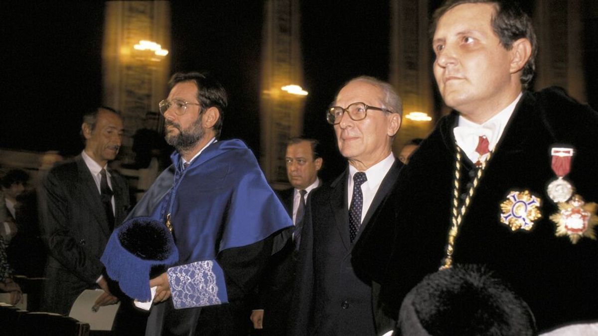 Muere Gustavo Villapalos, exrector de la UCM y exconsejero de Deportes con Gallardón Muere Gustavo Villapalos, exrector de la UCM y exconsejero de Deportes con Gallardón