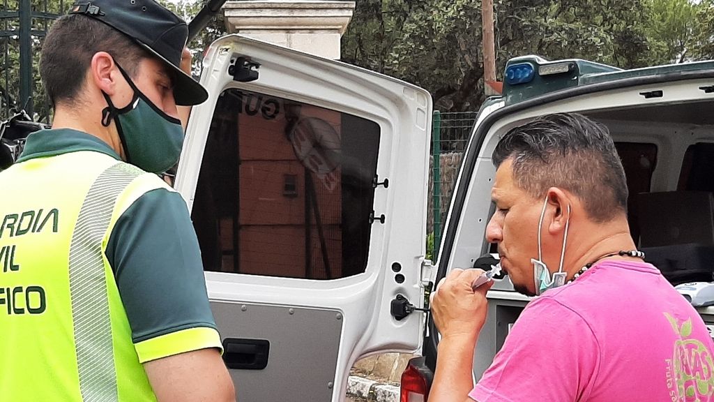 Tráfico intensificará esta semana los controles de alcohol y drogas, con 2.500 pruebas en Cantabria