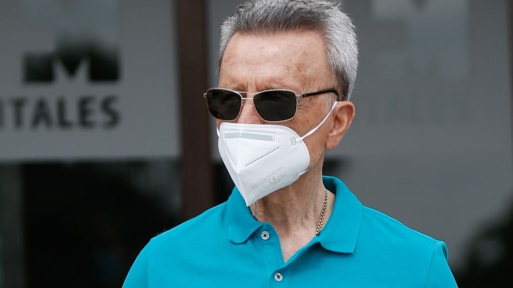 Preocupación por el estado de salud de Ortega Cano. El diestro sufre un bajón de tensión tras recibir el alta