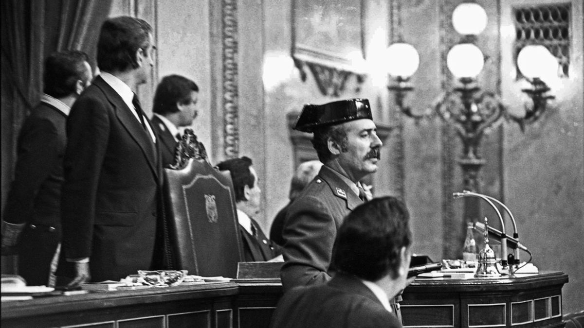 El Congreso insta al Gobierno a cambiar la Ley de Secretos para desclasificar documentos del 23F El Congreso insta al Gobierno a cambiar la Ley de Secretos para desclasificar documentos del 23F