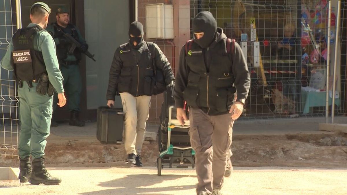 Los CDR acusados de terrorismo escribieron una reivindicación para sus atentados: “Habrá gente que aceptará nuestros actos” Los CDR acusados de terrorismo escribieron una reivindicación para sus atentados: “Habrá gente que aceptará nuestros actos”
