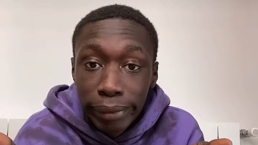 Khaby Lame, el senegalés que triunfa en TikTok desmotando los 'trucos' más absurdos: "Lo amo"