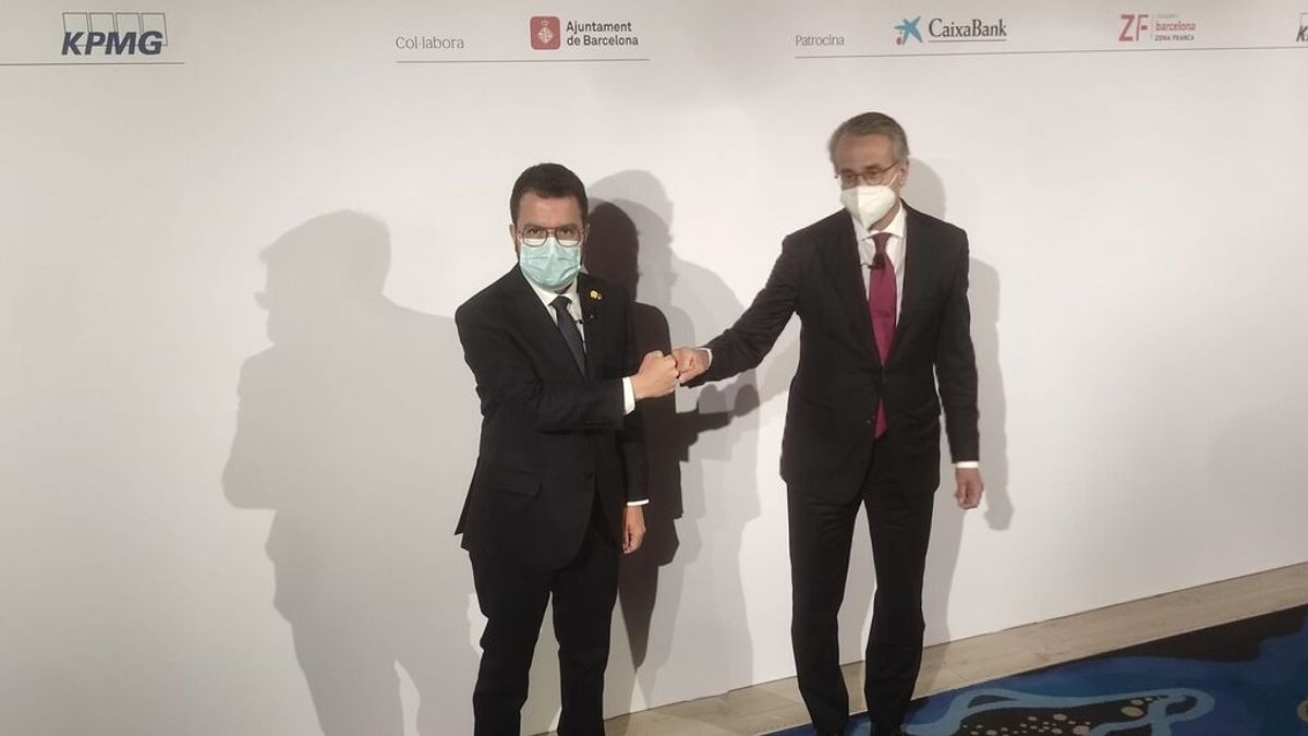 Los indultos y la "necesidad de diálogo" sobrevuelan la reunión del Círculo de Economía Los indultos y la "necesidad de diálogo" sobrevuelan la reunión del Círculo de Economía