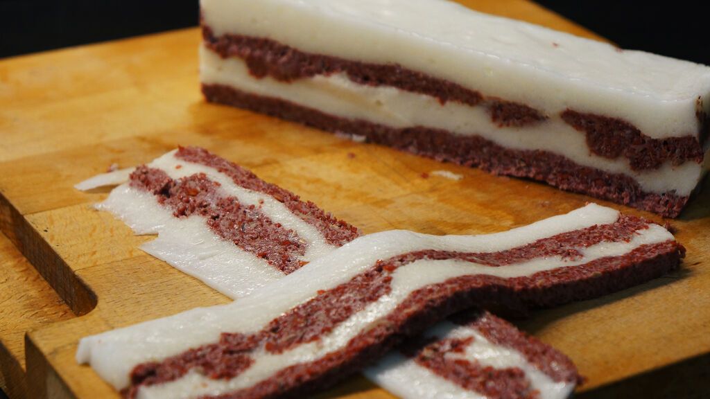 Bacon sintético elaborado por una empresa navarra
