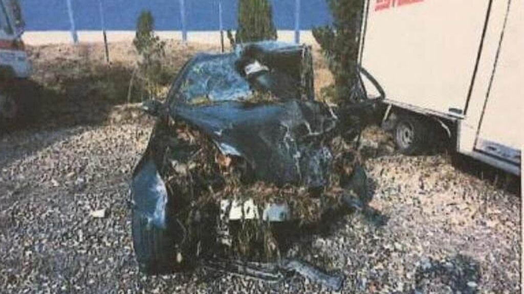 El coche de Marta averiado tras el accidente