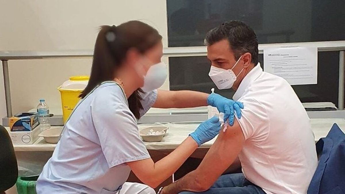 Pedro Sánchez ya está vacunado Pedro Sánchez ya está vacunado