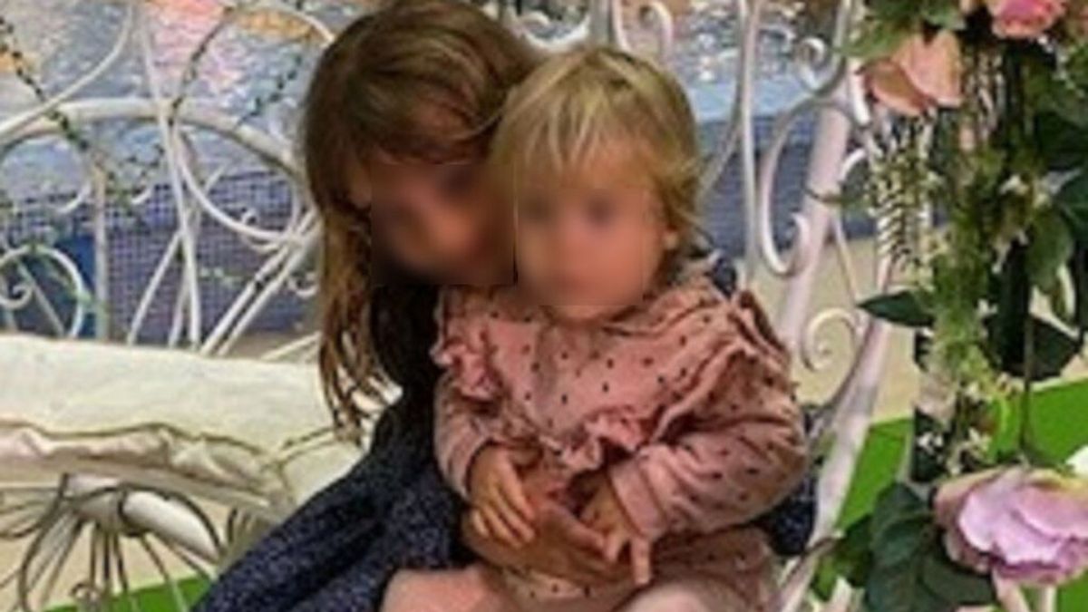 Detectan falsos perfiles en las redes sociales suplantando la identidad de los padres de Olivia y Anna Detectan falsos perfiles en las redes sociales suplantando la identidad de los padres de Olivia y Anna