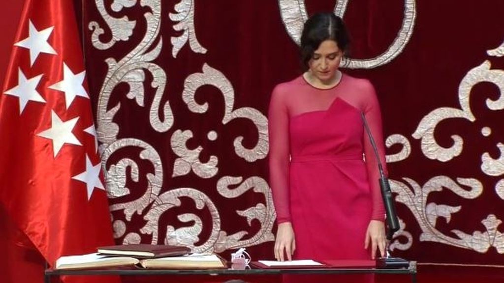 Isabel Díaz Ayuso toma posesión como presidenta de la Comunidad de Madrid