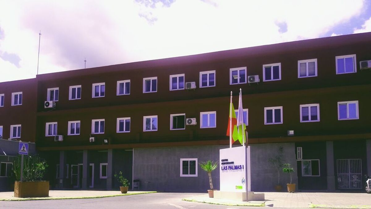 Un preso de Las Palmas I intenta secuestrar a dos funcionarios amenazándolos con un pincho carcelario Un preso de Las Palmas I intenta secuestrar a dos funcionarios amenazándolos con un pincho carcelario