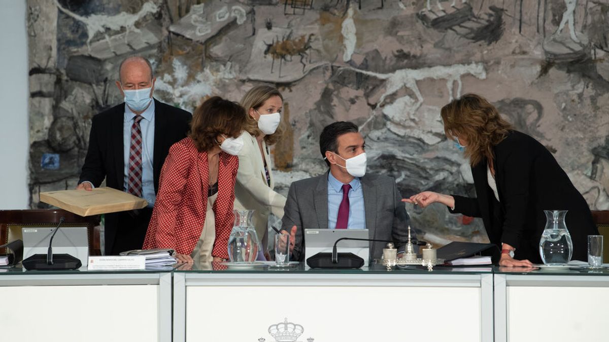 Los presos del 'procés' indultados: inhabilitados, pero fuera de la cárcel con la condición de no volver a delinquir Los presos del 'procés' indultados: inhabilitados, pero fuera de la cárcel con la condición de no volver a delinquir