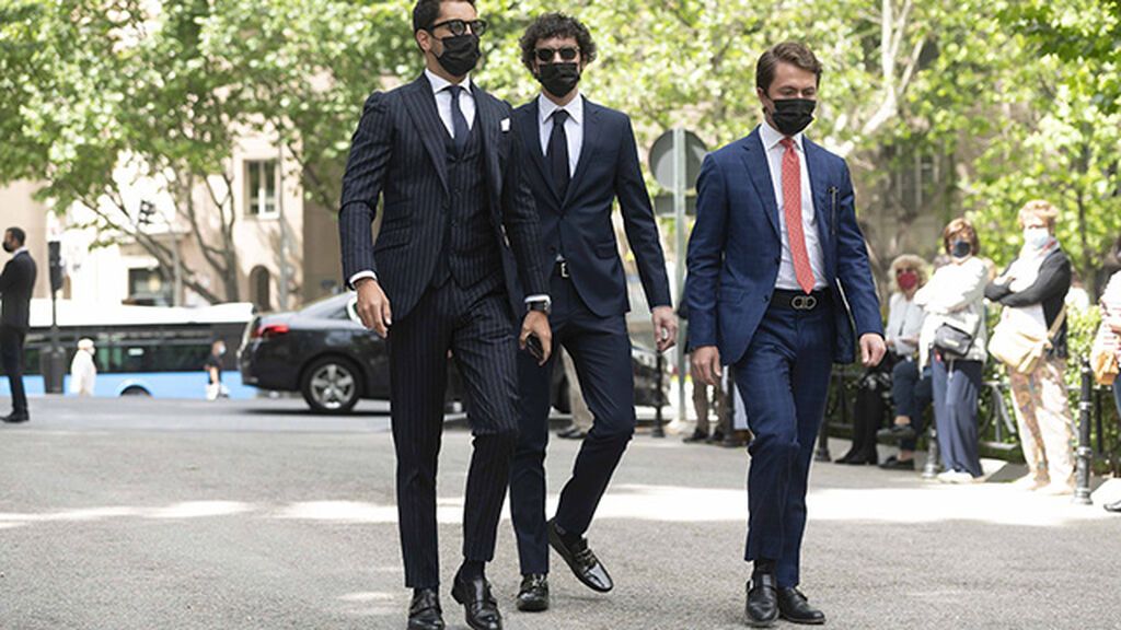 Trajes de hombre para triunfar en una boda este verano