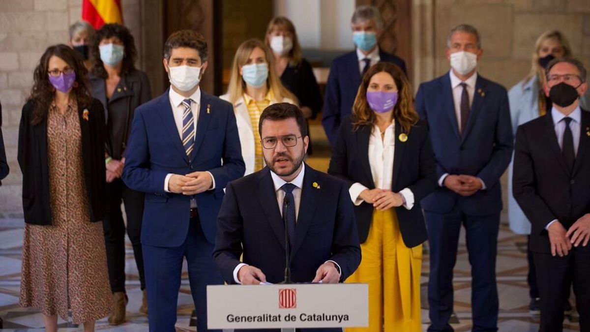 Pere Aragonès señala que los presos políticos "salen hoy con la cabeza alta y las ideas intactas" Pere Aragonès señala que los presos políticos "salen hoy con la cabeza alta y las ideas intactas"