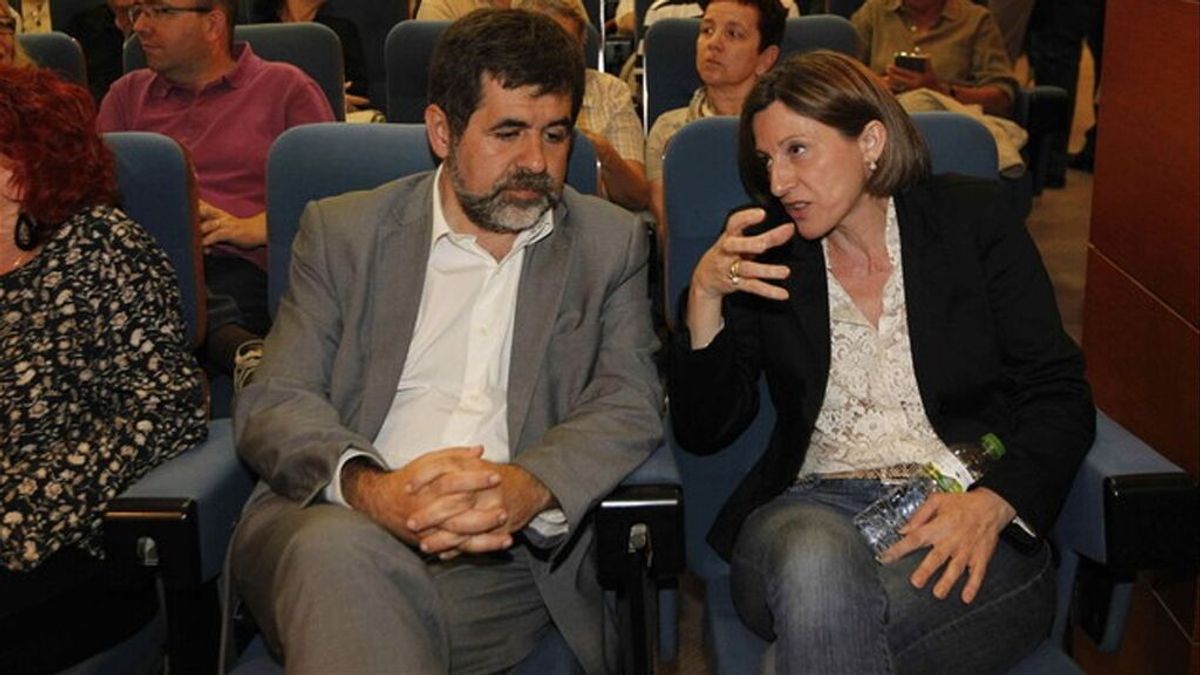 El expediente de indulto de Sànchez valora su apuesta por el diálogo mientras que de Forcadell se destaca la autocrítica