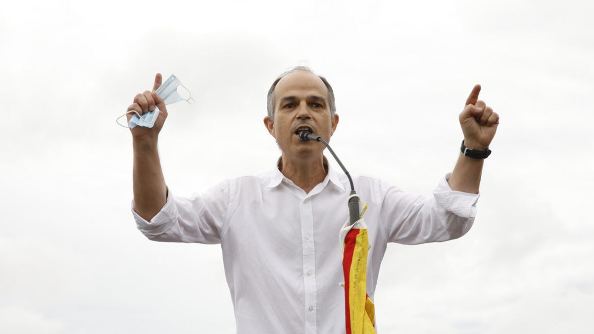 VÍDEO: Jordi Turull: "Nuestro compromiso con culminar lo que empezamos el 1-O no es parcial ni revisable" VÍDEO: Jordi Turull: "Nuestro compromiso con culminar lo que empezamos el 1-O no es parcial ni revisable"