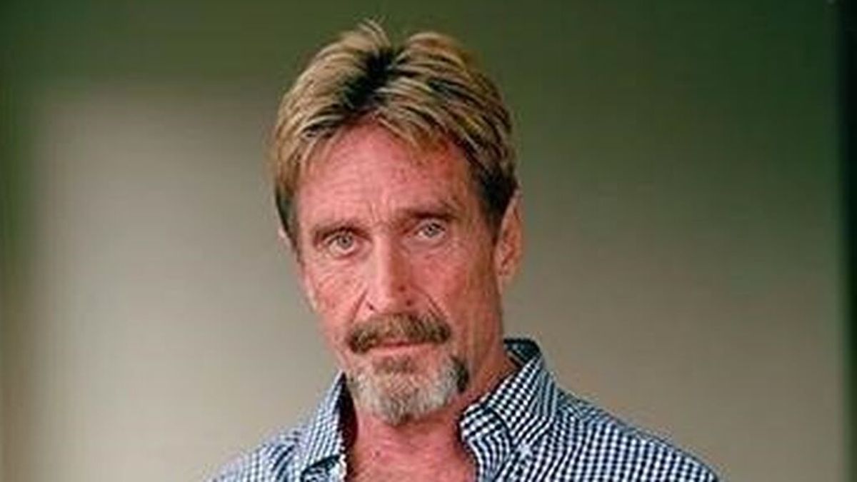 Hallan muerto al magnate John McAfee en una cárcel catalana horas después de acordarse su extradición a EE.UU. Hallan muerto al magnate John McAfee en una cárcel catalana horas después de acordarse su extradición a EE.UU.