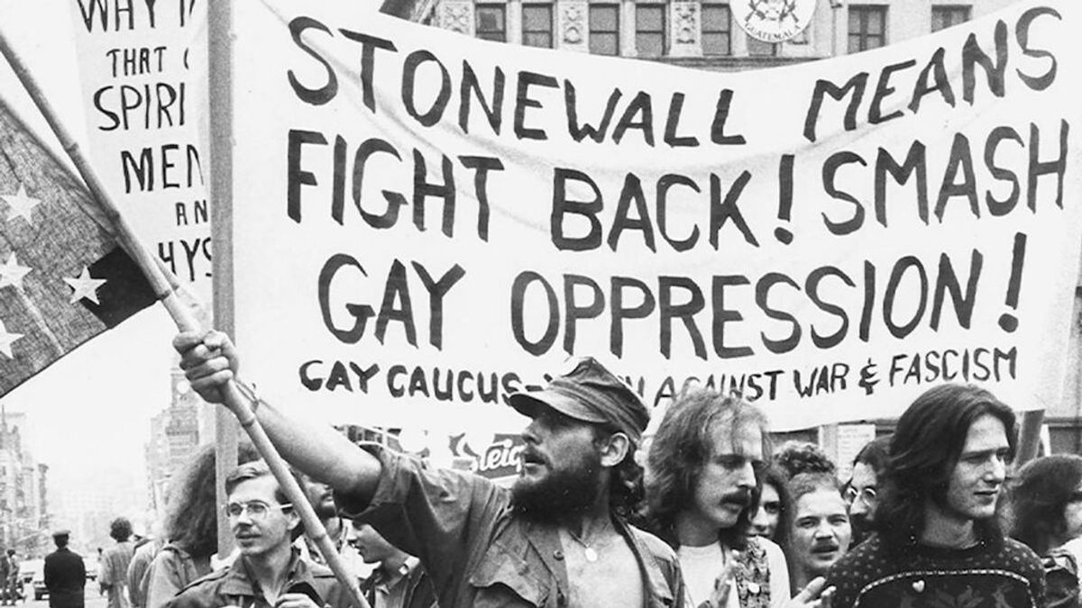 Qué fueron los disturbios de Stonewall: así se fraguó el origen de la reinvidicación del Orgullo Gay.