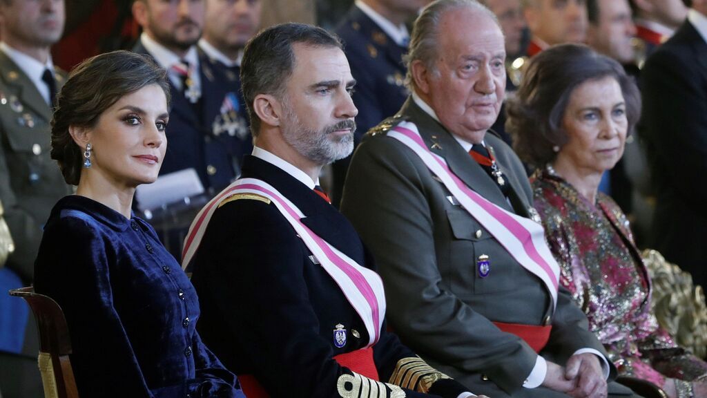 El rey Juan Carlos abdicó en 2014