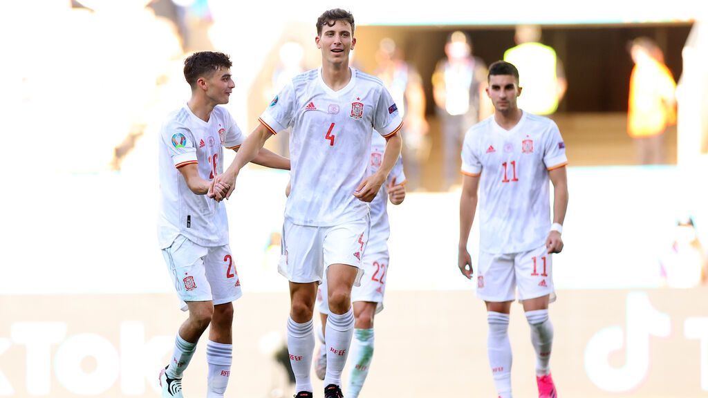 España se descorcha y firma la manita ante Eslovaquia (0-5)