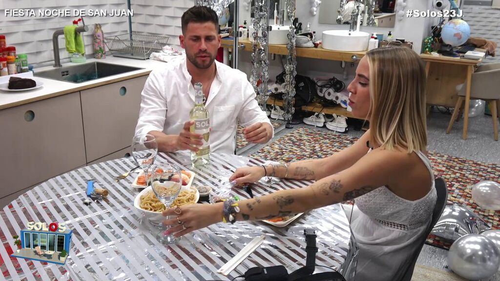 La cena romántica de Albert y Danna