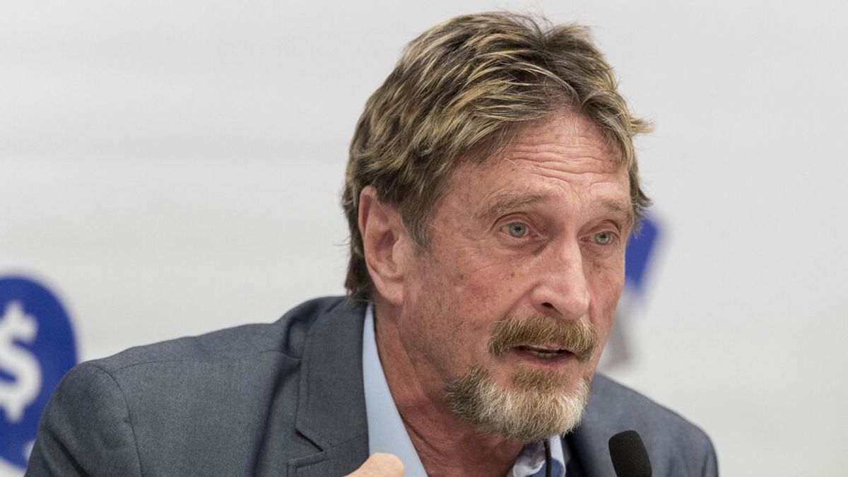 Rusia y la ultraderecha de EE.UU agitan las teorías conspirativas sobre la muerte de John McAfee Rusia y la ultraderecha de EE.UU agitan las teorías conspirativas sobre la muerte de John McAfee