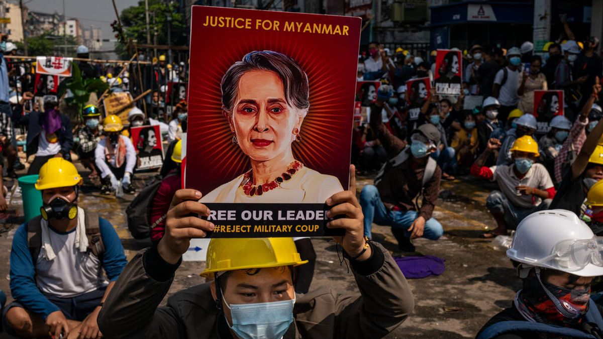 Aung San Suu Kyi, ante el Tribunal Supremo de Birmania Aung San Suu Kyi, ante el Tribunal Supremo de Birmania