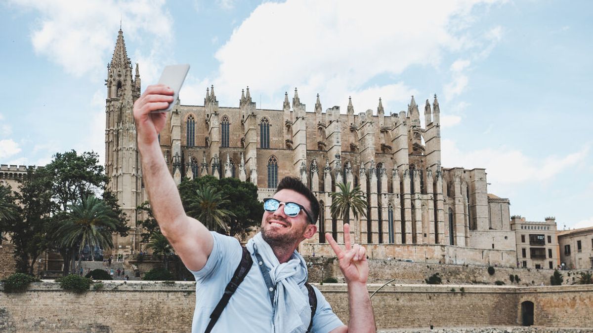 Sanidad pide a los estudiantes que no hagan viajes de fin de curso como los de Mallorca "por riesgo alto" Sanidad pide a los estudiantes que no hagan viajes de fin de curso como los de Mallorca "por riesgo alto"