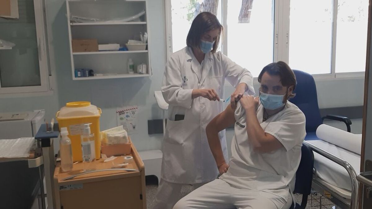 Despedidos más de 150 trabajadores de un hospital por no vacunarse contra el covid