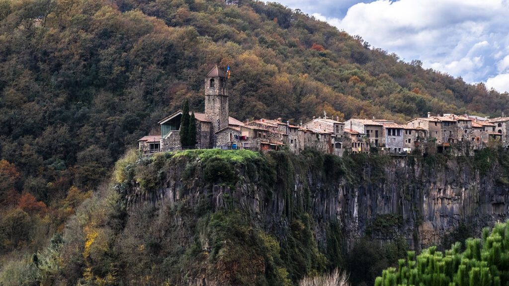 Castellfollit_de_la_Roca_in_November
