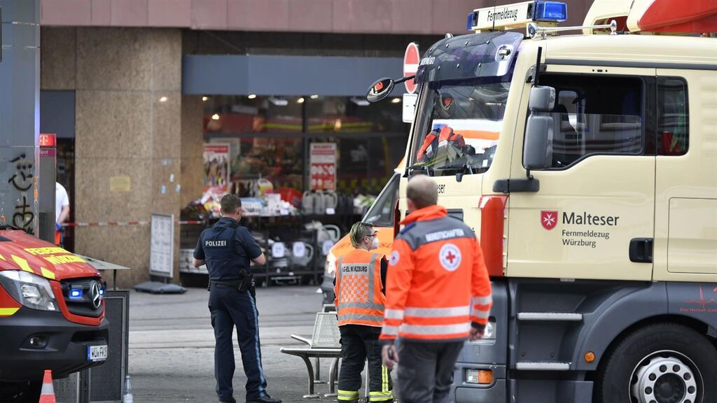 Un hombre armado con un cuchillo mata a tres personas en Wurzburgo, Alemania