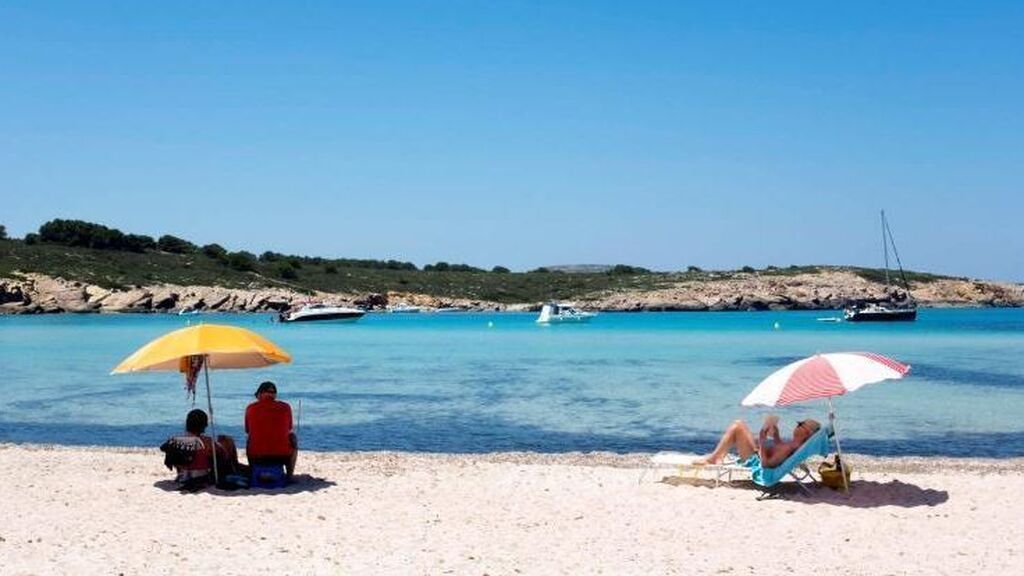 Baleares se alegra de la llegada del turismo británico tras la decisión del Gobierno de Johnson