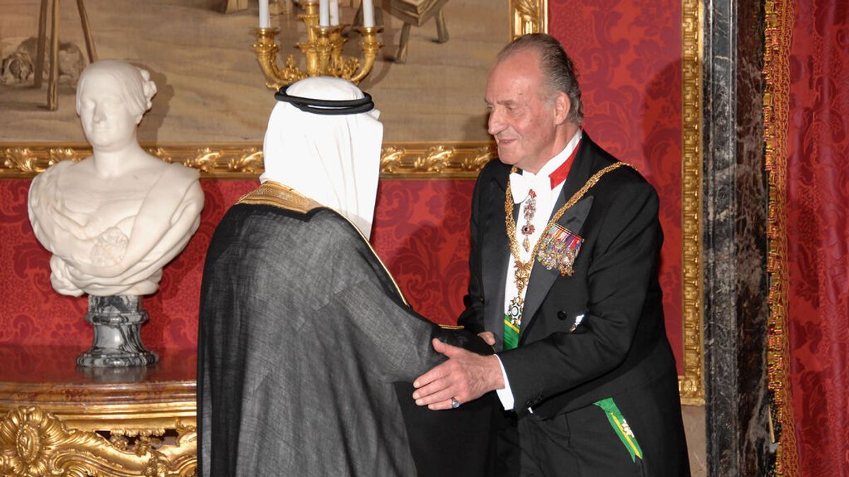 Suiza investiga al rey emérito por ingresar dinero después de sus viajes oficiales a países árabes
