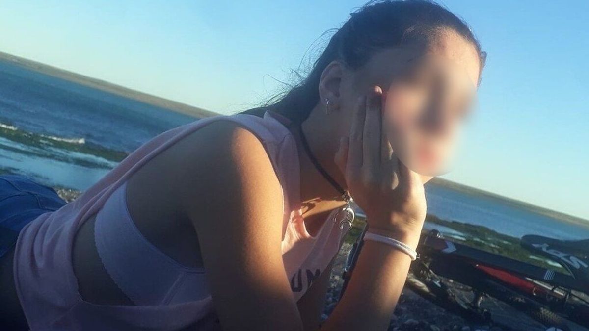 La familia de una joven de 15 años denuncia que se quitó la vida tras ser víctima de un abuso sexual La familia de una joven de 15 años denuncia que se quitó la vida tras ser víctima de un abuso sexual