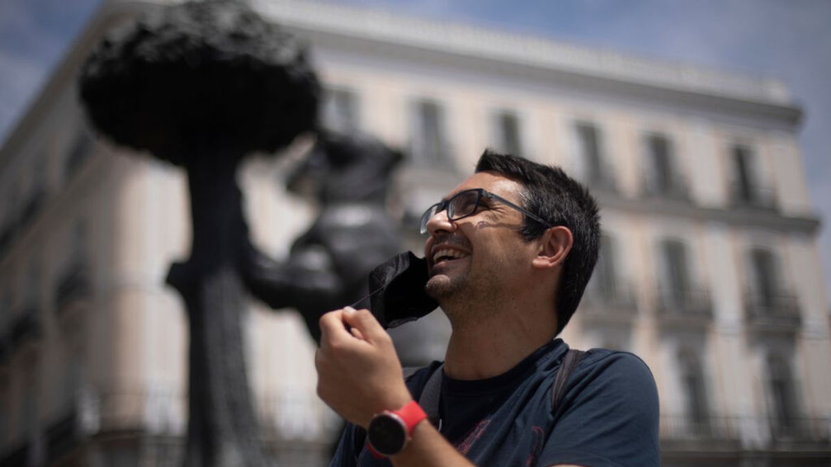 Todo lo que le debemos a la mascarilla: “Sin ella, la cifra de muertos se habría multiplicado al menos por diez” Todo lo que le debemos a la mascarilla: “Sin ella, la cifra de muertos se habría multiplicado al menos por diez”