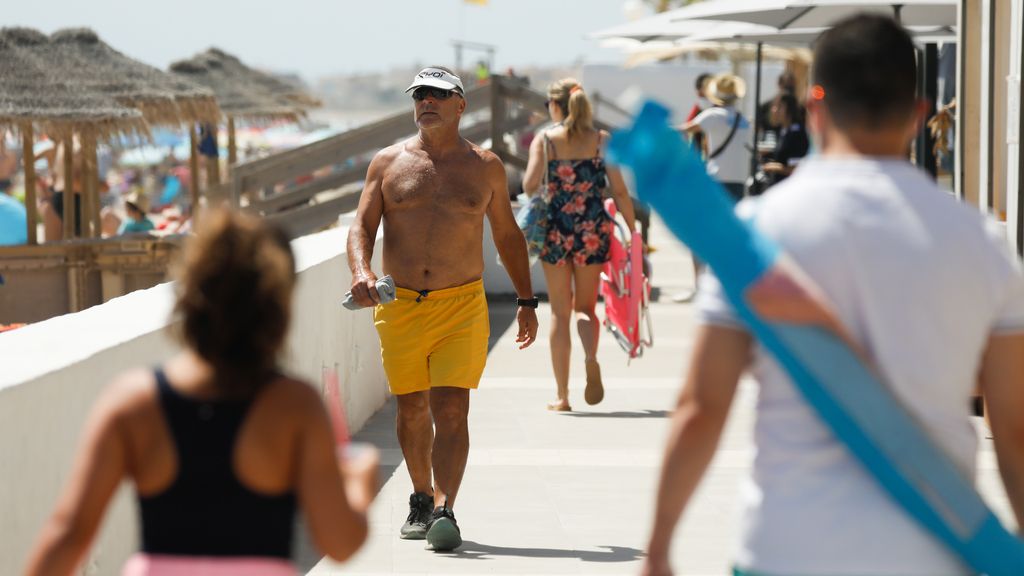 Los españoles viven el primer día sin mascarilla en el exterior desde que se impusiese su uso