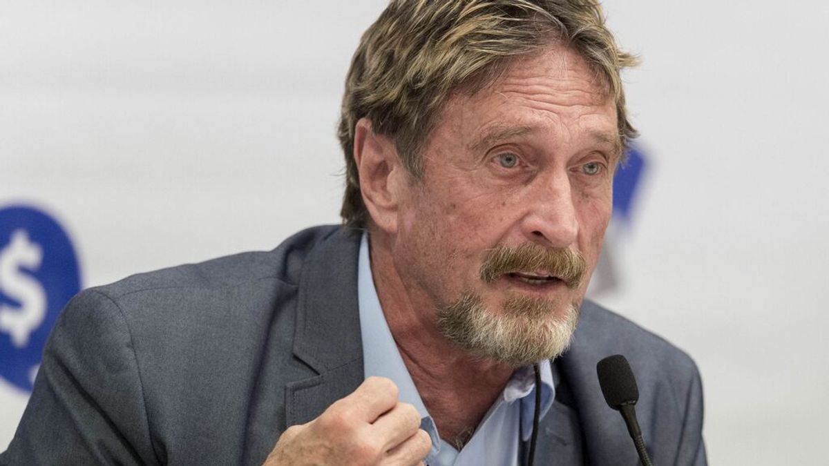 El abogado de McAfee, sobre su muerte en la cárcel: "Nunca nos insinuó que fuera a suicidarse" El abogado de McAfee, sobre su muerte en la cárcel: "Nunca nos insinuó que fuera a suicidarse"