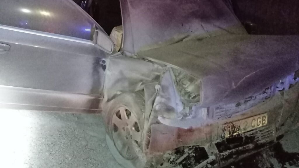 Rescatan a un hombre inconsciente de su vehículo accidentado y en llamas en la AP-7 Rescatan a un hombre inconsciente de su vehículo accidentado y en llamas en la AP-7