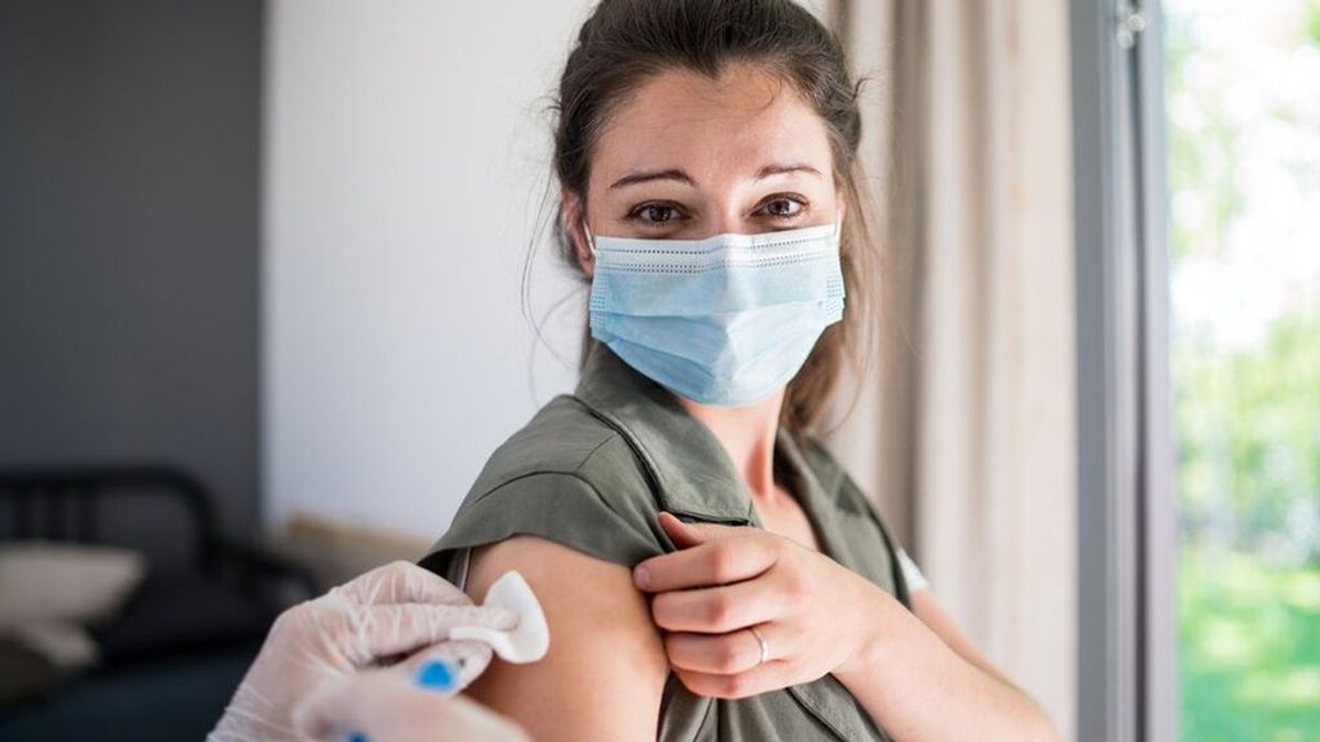 La OMS insta a los vacunados con pauta completa a mantener la mascarilla ante la variante delta