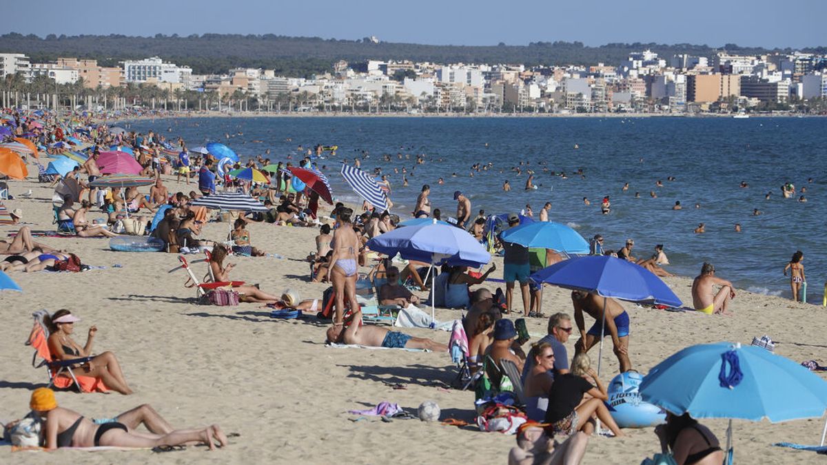 Los viajes de fin de curso a Mallorca alcanzan los 44 contagios y 600 aislados en Cataluña Los viajes de fin de curso a Mallorca alcanzan los 44 contagios y 600 aislados en Cataluña