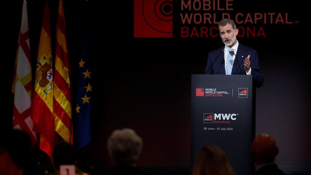 El Rey defiende el papel de Barcelona para liderar la digitalización y Sánchez defiende la unidad en el Mobile