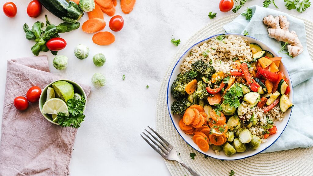 Las dietas, a examen: de la cetogénica al clean eating, beneficios y contraindicaciones de los regímenes más seguidos por hombres y mujeres