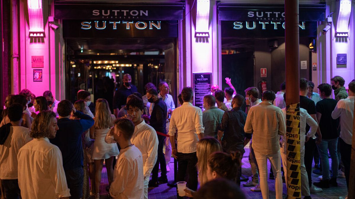 La pandemia empeora en Cataluña en la semana de los viajes de fin de curso y la reapertura de discotecas
