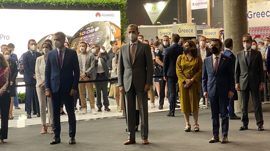 El rey y Aragonès, en el MWC