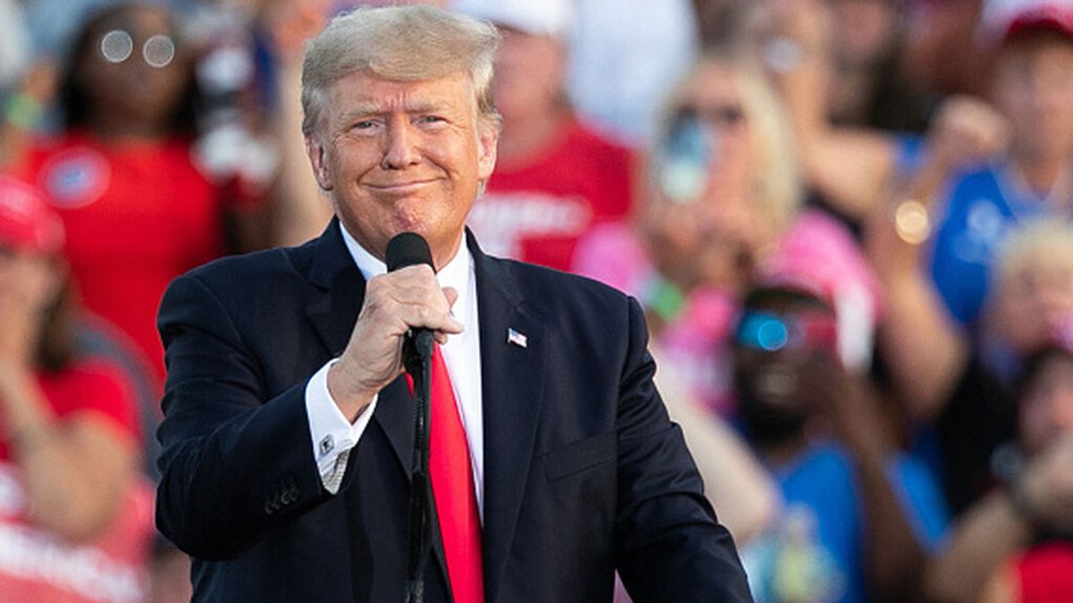A Trump se le acaba el tiempo para evitar los cargos penales contra su entramado empresarial A Trump se le acaba el tiempo para evitar los cargos penales contra su entramado empresarial