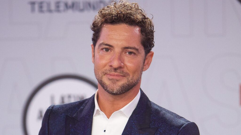 David Bisbal presenta públicamente a su hermano José María